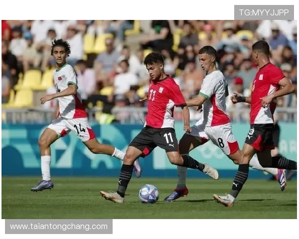 摩洛哥队世界杯26人名单 总身价4.7亿 中超旧将入选 2大功臣无缘_阿什拉夫_奥林匹亚科斯_马赛